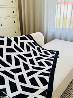 Manta Casa Preta - Image 2